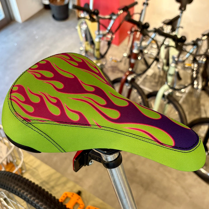 SUNDAY LAVA FLAMES RAILE SADDLE