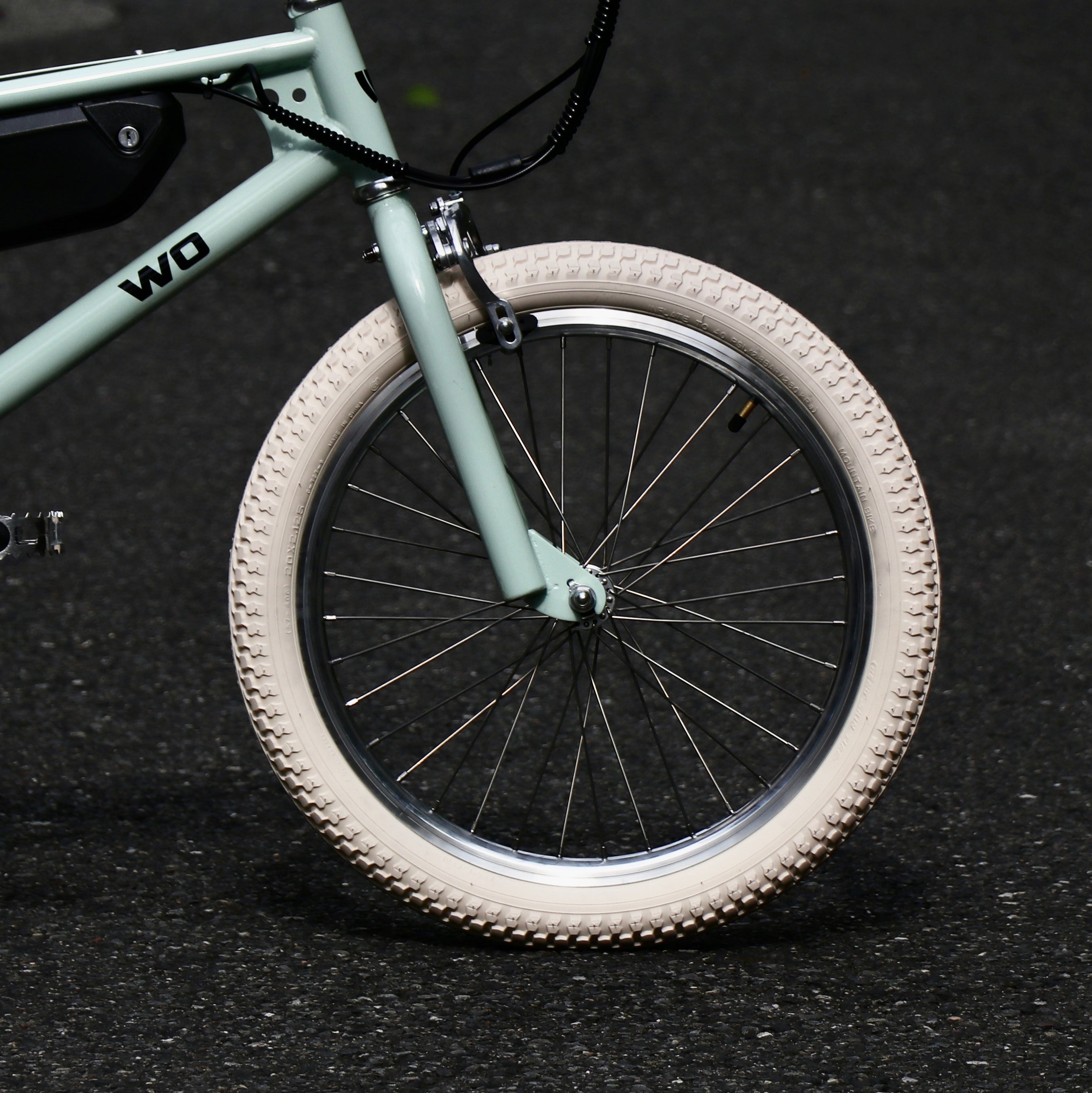 GP C-727 20×2.125 クリーム – wobikes