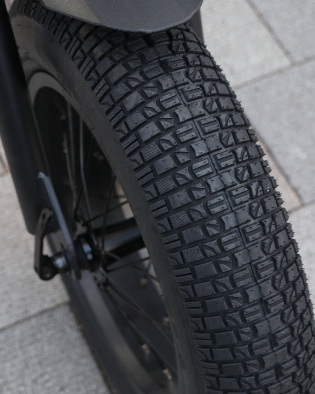 wonkey用 16inch ×4.0 INNOVAタイヤ